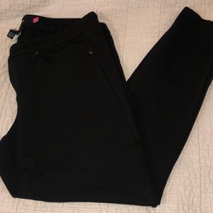 Black 16S Jeggings NWOT